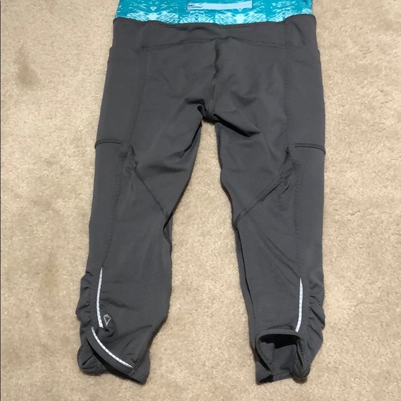 Ivivva cropped tights. VERY GOOD condition!! - Picture 2 of 6